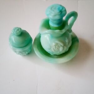 Avon Moonwind Powder Sachet in Aqua